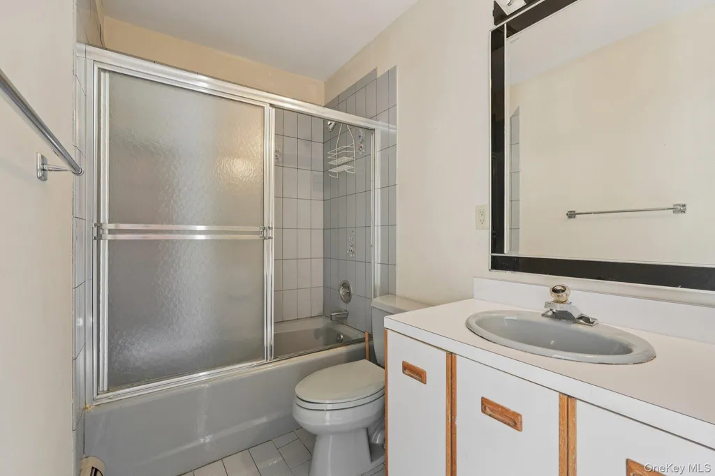 24 Brenda Lane Bardonia NY 10954