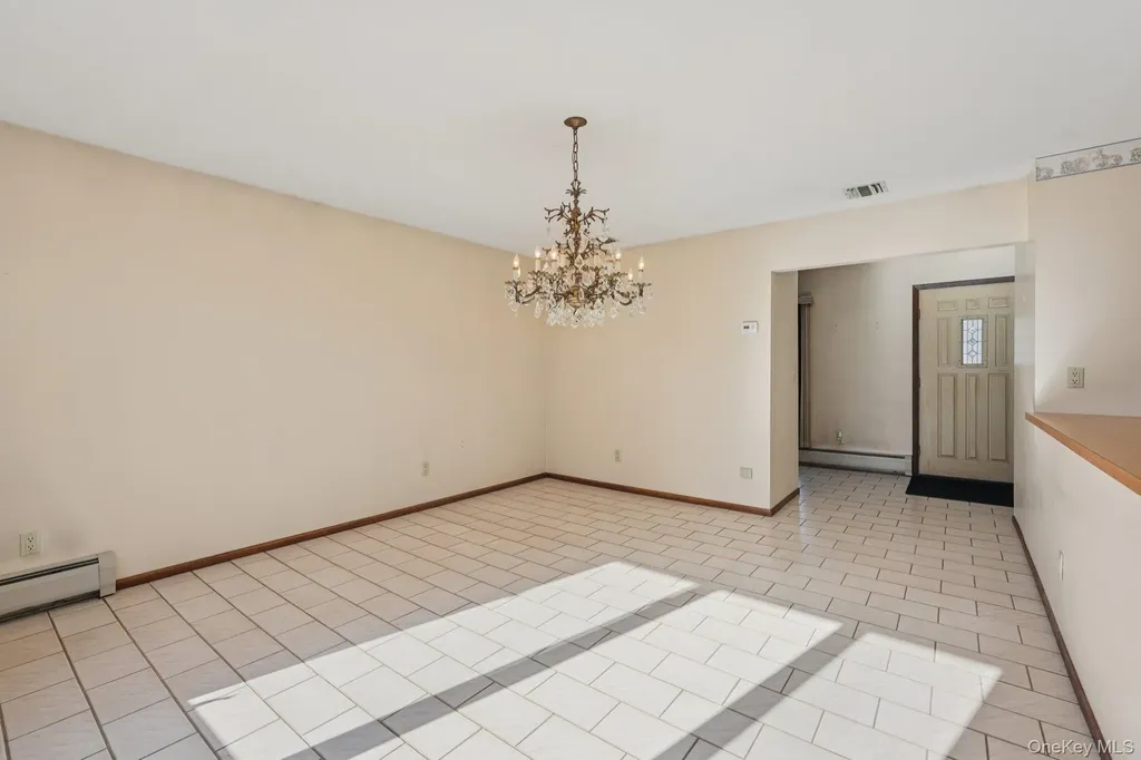 24 Brenda Lane Bardonia NY 10954