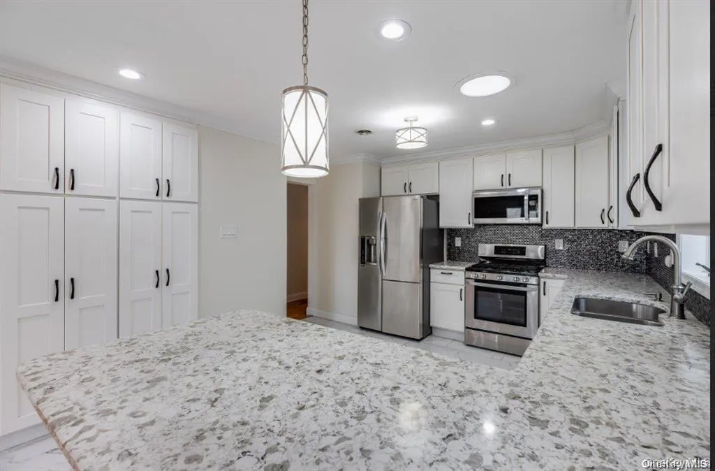 44 W Penn Street Long Beach NY 11561