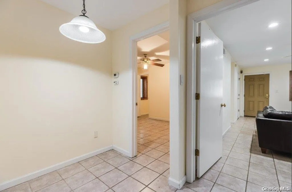 44 W Penn Street Long Beach NY 11561