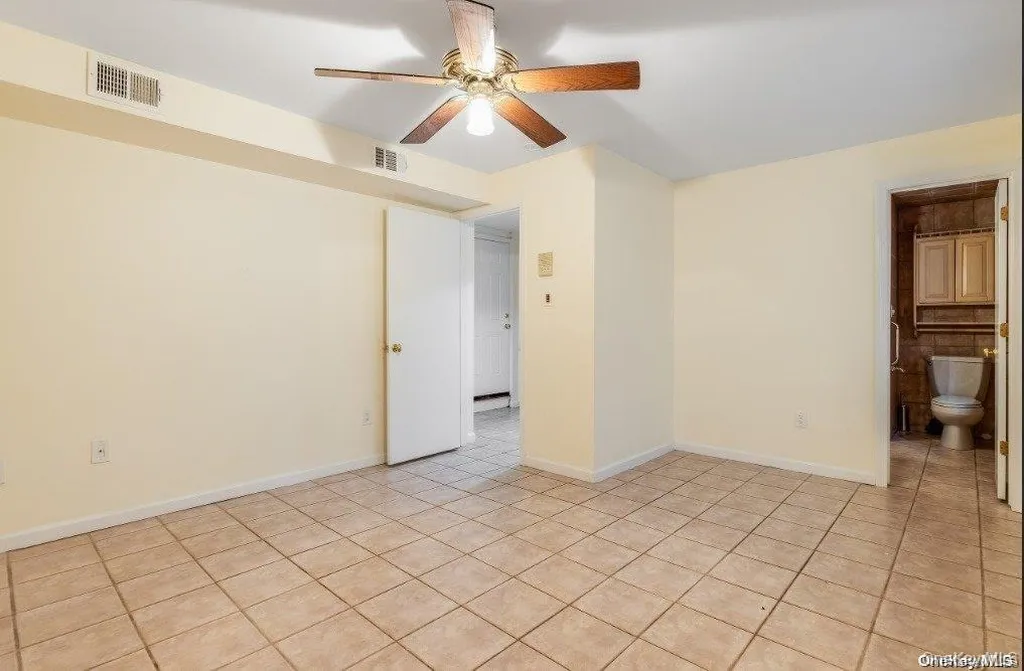 44 W Penn Street Long Beach NY 11561
