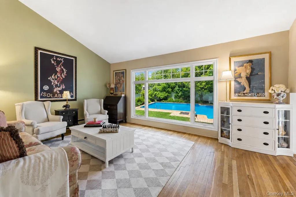 22 Delaware Avenue Jericho NY 11753