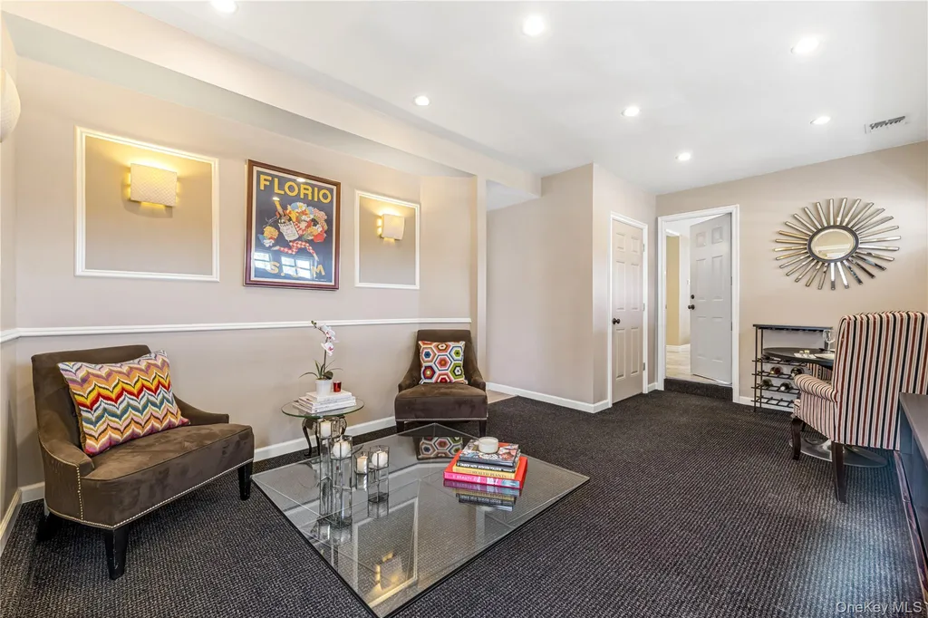22 Delaware Avenue Jericho NY 11753