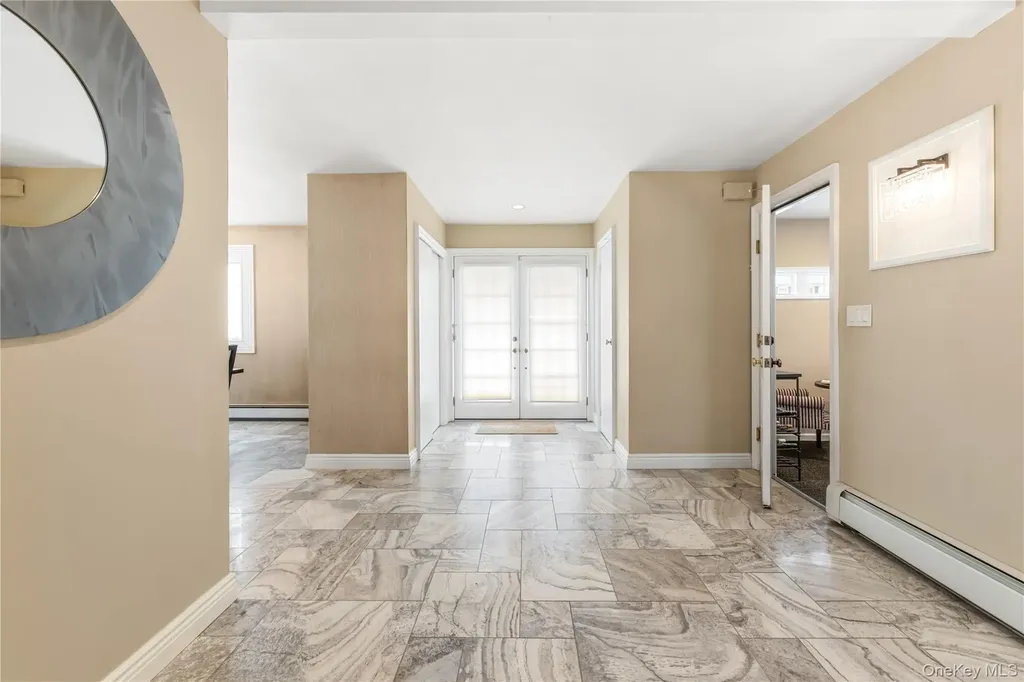22 Delaware Avenue Jericho NY 11753