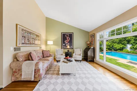 22 Delaware Avenue Jericho NY 11753