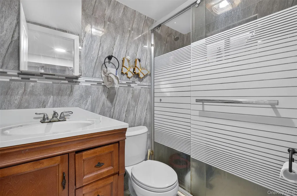 3822 205th Street Bayside NY 11361