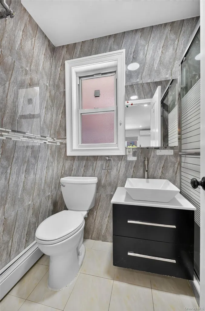 3822 205th Street Bayside NY 11361