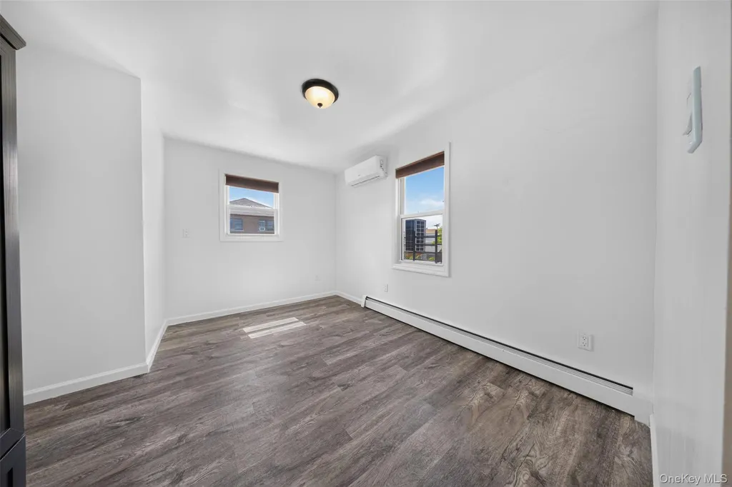 3822 205th Street Bayside NY 11361