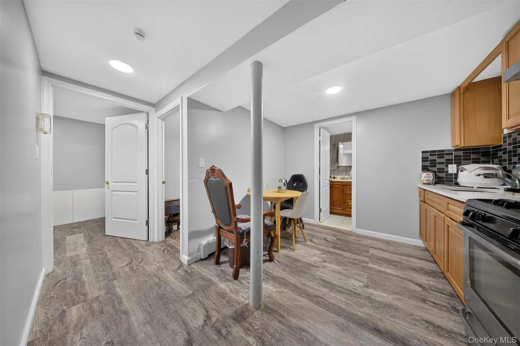 3822 205th Street Bayside NY 11361