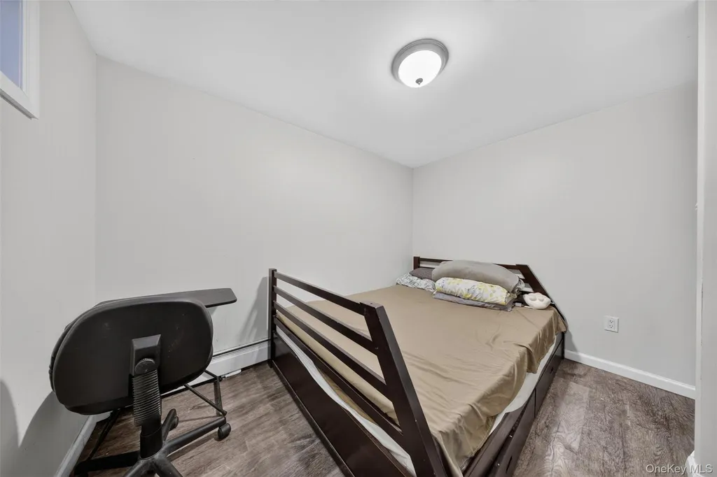 3822 205th Street Bayside NY 11361