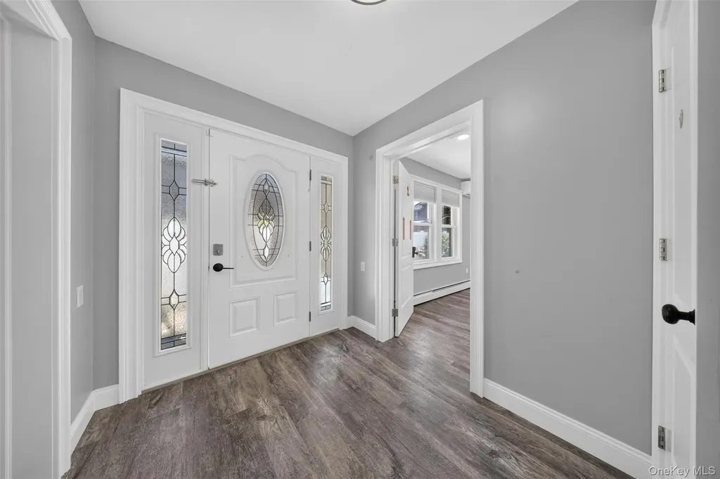 3822 205th Street Bayside NY 11361