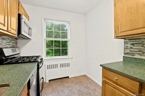 186 Pinewood Road Hartsdale NY 10530