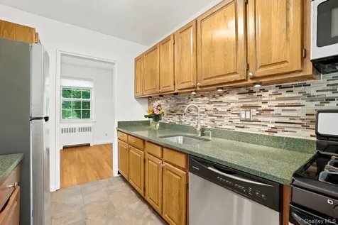 186 Pinewood Road Hartsdale NY 10530