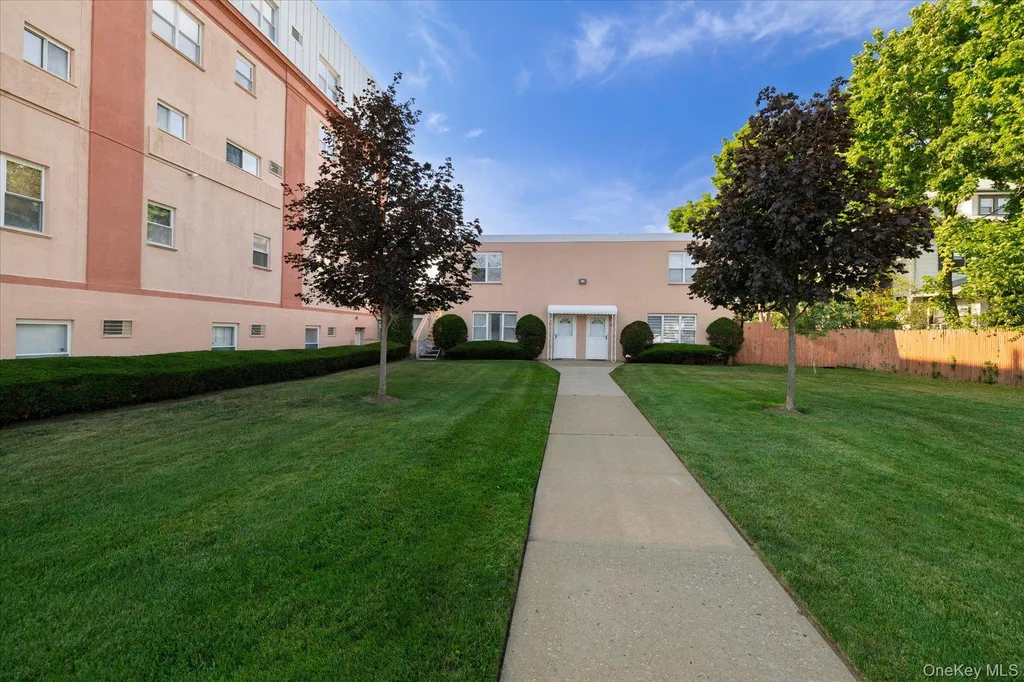 1861 Grand Avenue Baldwin NY 11510