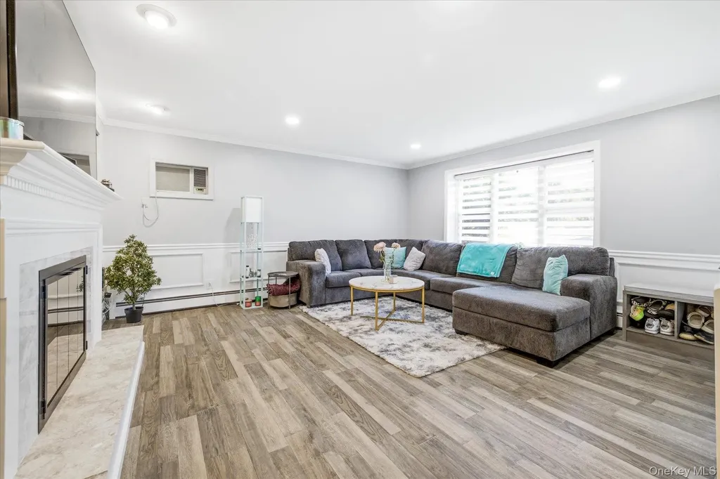 1861 Grand Avenue Baldwin NY 11510
