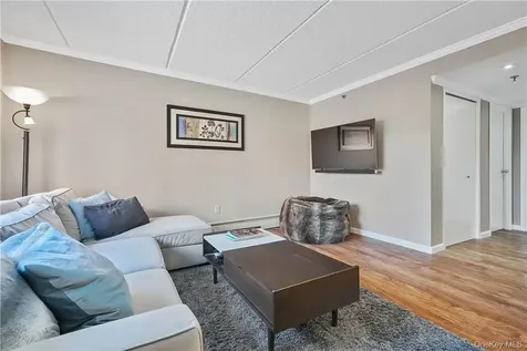 123 Mamaroneck Avenue Mamaroneck NY 10543