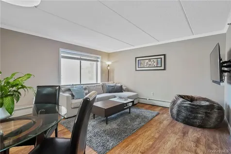 123 Mamaroneck Avenue Mamaroneck NY 10543