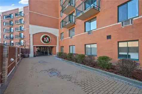 123 Mamaroneck Avenue Mamaroneck NY 10543