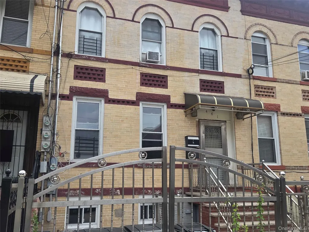 441 Ashford Street Brooklyn NY 11207
