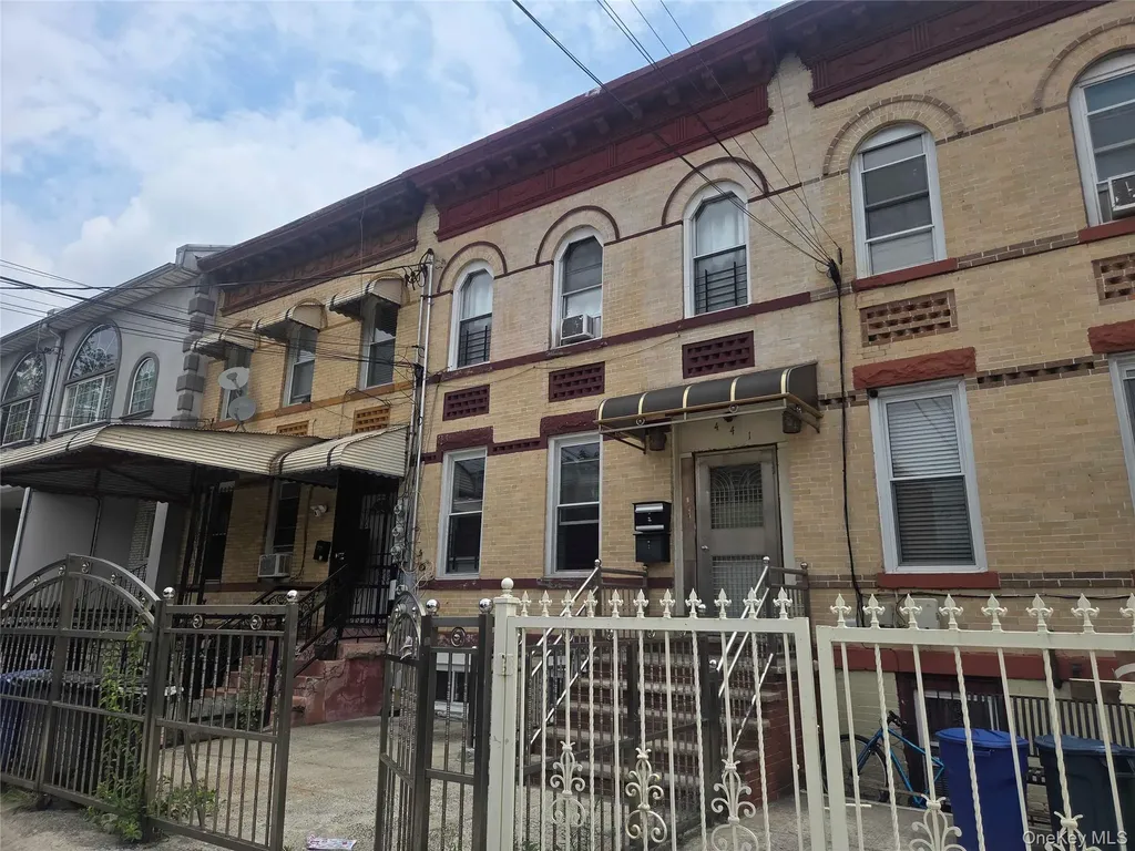 441 Ashford Street Brooklyn NY 11207