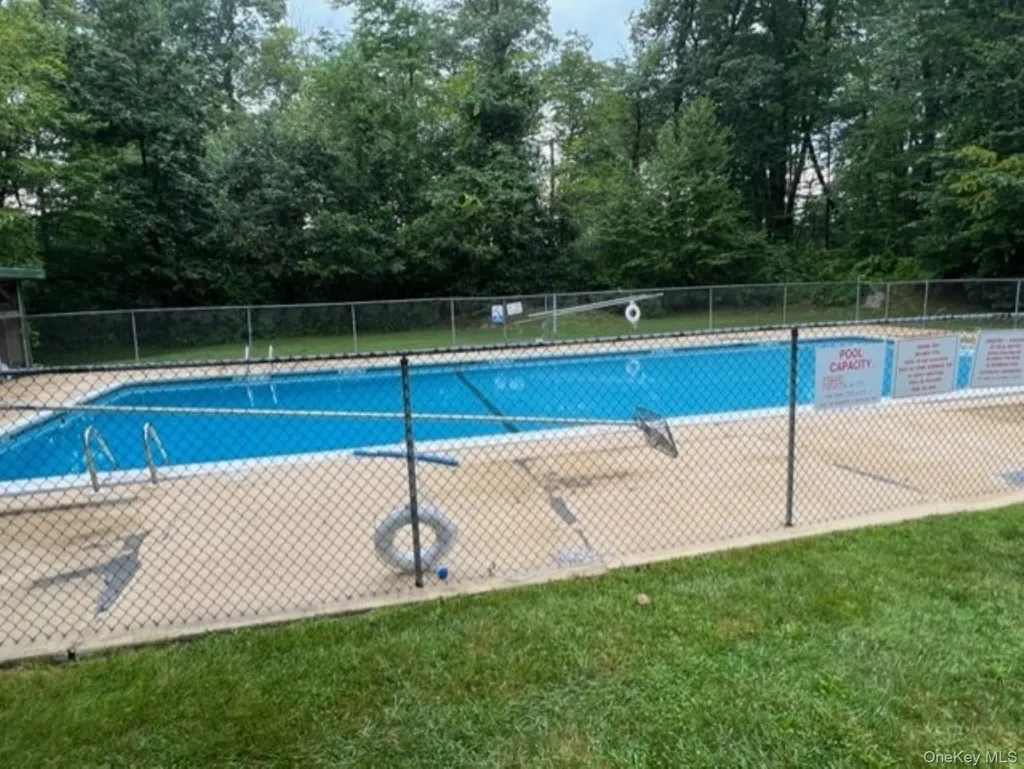 315 Fox Run Lane Carmel NY 10512