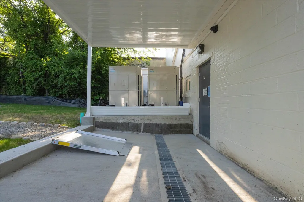 75 E Central Avenue Pearl River NY 10965