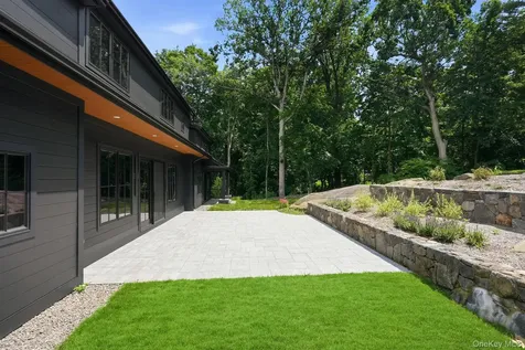 77 Montrose Station Road Montrose NY 10548