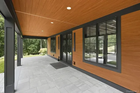 77 Montrose Station Road Montrose NY 10548