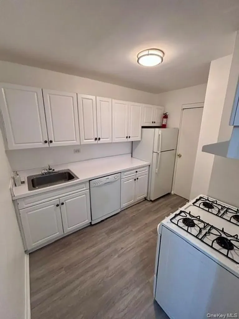 3363 Sedgwick Avenue Bronx NY 10463