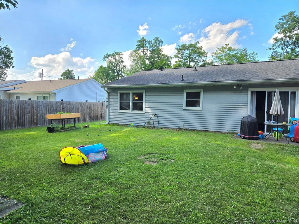 9 Creekview Court Wappingers Falls NY 12590