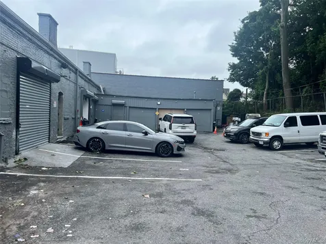 253 S Broadway Yonkers NY 10705