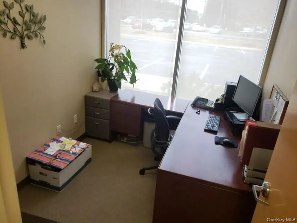117 Executive Drive New Windsor NY 12553