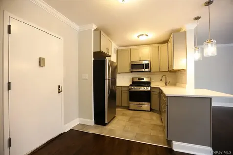 140 E Hartsdale Avenue Hartsdale NY 10530