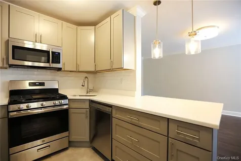 140 E Hartsdale Avenue Hartsdale NY 10530