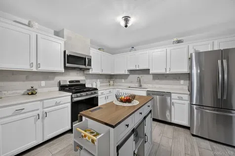 64 Twin Ponds Drive Kingston NY 12401