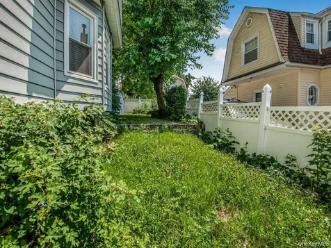 4 Depew Street Pleasantville NY 10570