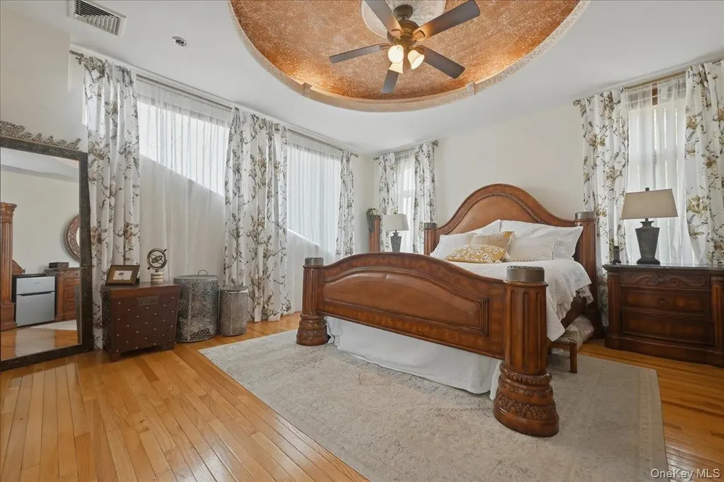 844 Park Lane North Woodmere NY 11581