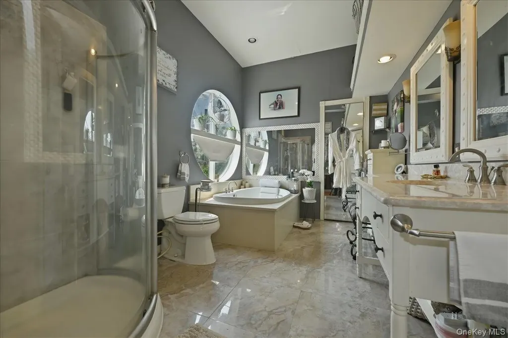 844 Park Lane North Woodmere NY 11581