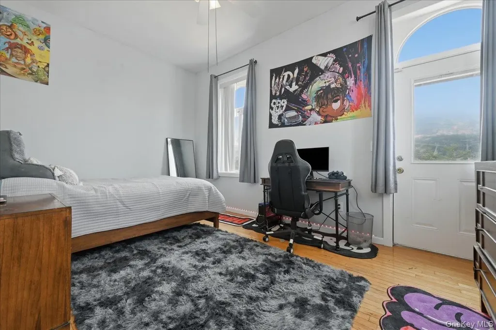 844 Park Lane North Woodmere NY 11581