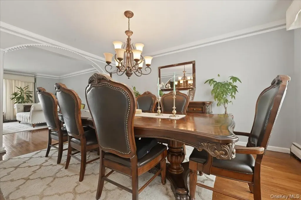 844 Park Lane North Woodmere NY 11581