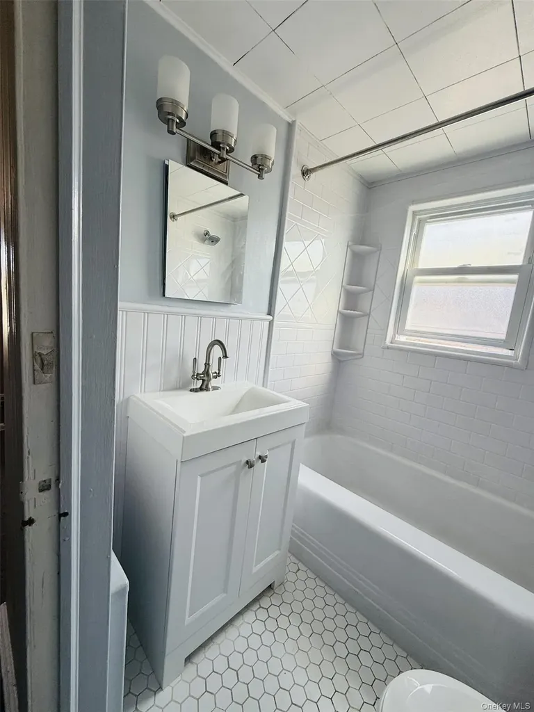 62 Ash Street Valley Stream NY 11580