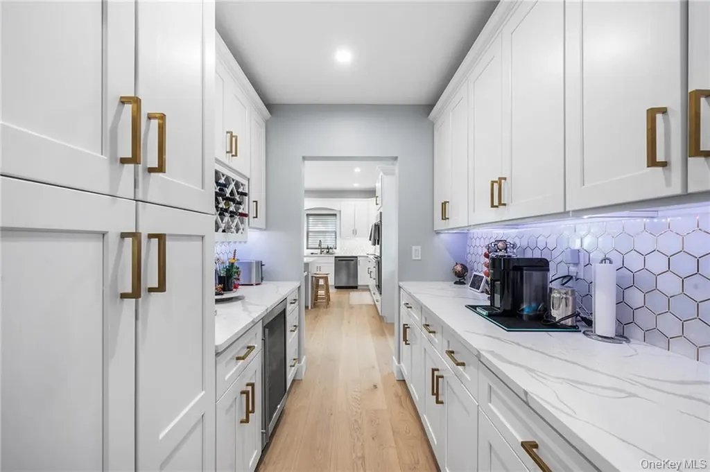 4037 Jean Avenue Bethpage NY 11714
