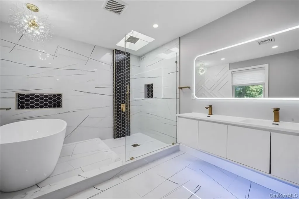 4037 Jean Avenue Bethpage NY 11714