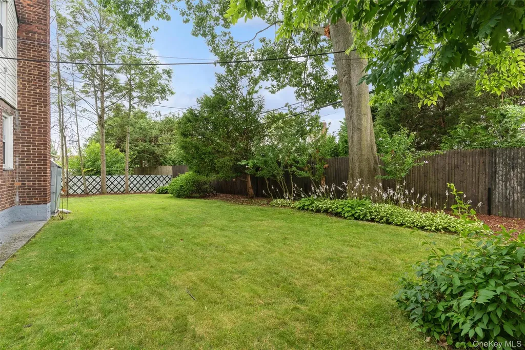 1493 New Hyde Park Drive New Hyde Park NY 11040