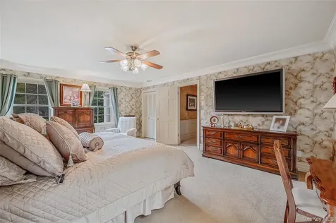 15 Dogwood Hill Brookville NY 11545