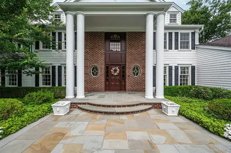 15 Dogwood Hill Brookville NY 11545