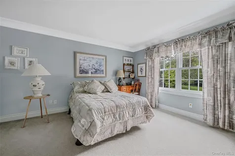 15 Dogwood Hill Brookville NY 11545