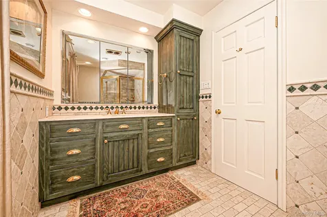 15 Dogwood Hill Brookville NY 11545