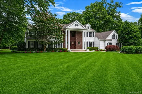 15 Dogwood Hill Brookville NY 11545
