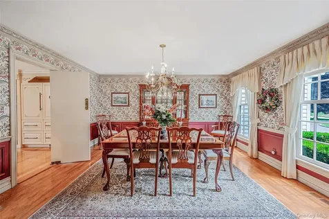 15 Dogwood Hill Brookville NY 11545